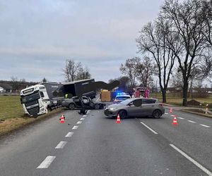 Poważny wypadek na DK2 w Broszkowie