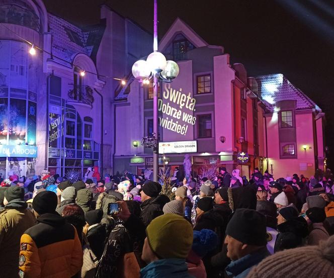 Tłumy mieszkańców na Starym Mieście w Olsztynie. Tak bawili się na wydarzeniu "Święta. Dobrze was widzieć"