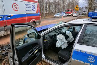 Wypadek w Knurowie koło Gliwic. Radiowóz zderzył się z audi