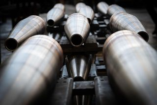 MESKO S.A. zwiększa produkcję amunicji 155 mm. Inwestycja za blisko 887 mln zł wzmocni polski przemysł obronny