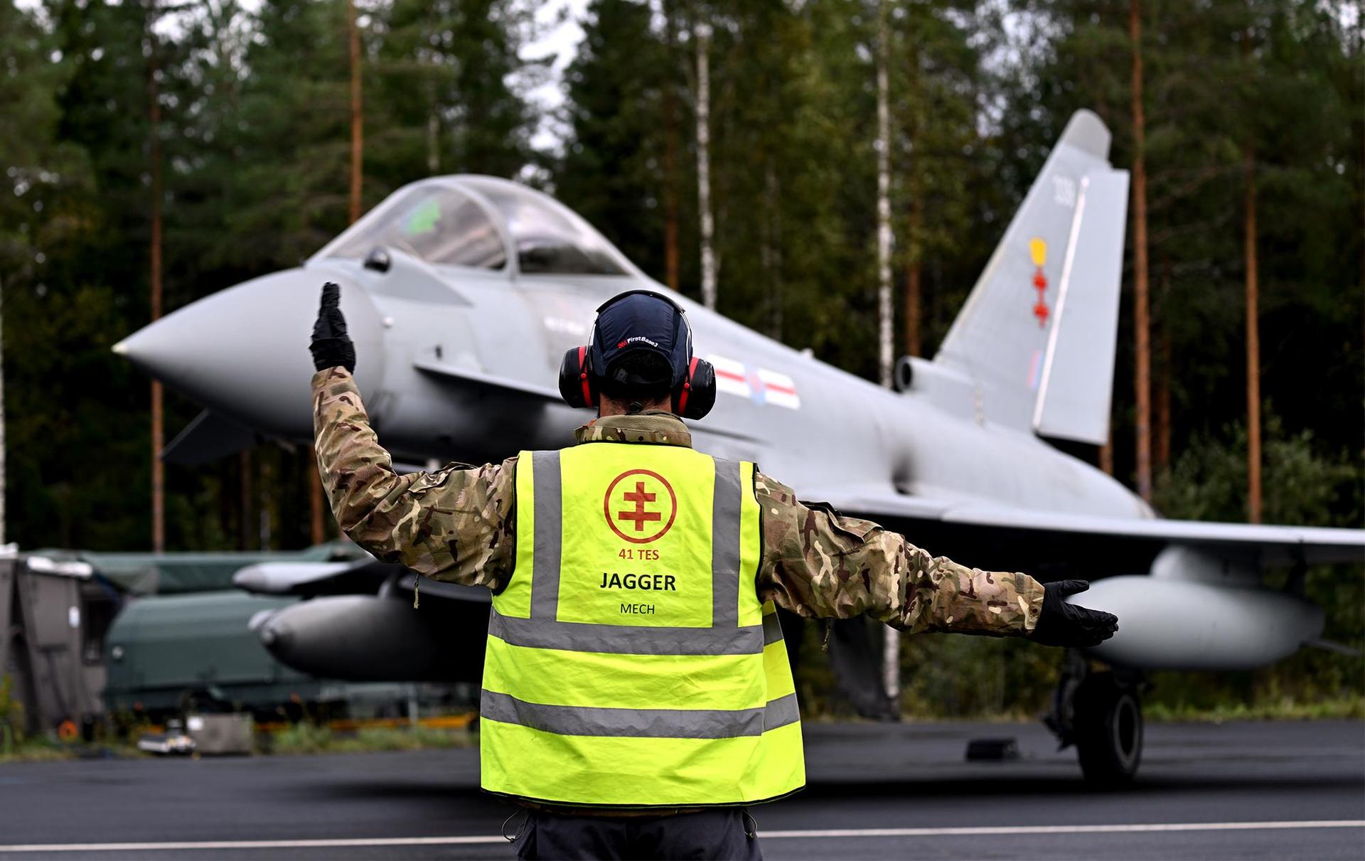 Brytyjski Eurofighter w fińskim lesie
