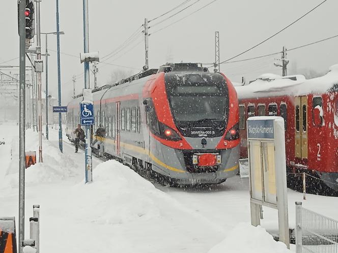 Opóźnienia kursów pociągów w Świętokrzyskiem