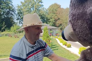 Miś przyszedł potańczyć z emerytami