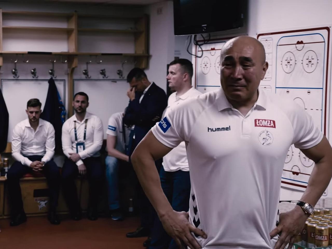 Trudne chwile Łomży Vive Kielce po przegranym finale. Wzruszające nagranie z szatni