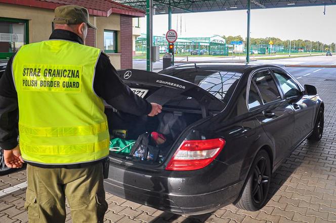 Kolejny mercedes zatrzymany na granicy