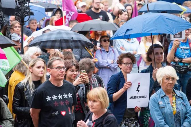 Ani jednej więcej. Przestańcie nas zabijać. Setki osób na demonstracji w Gdańsku 