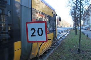 Torowisko na Al. Waszyngtona grozi katastrofą! Są ograniczenia dla tramwajów