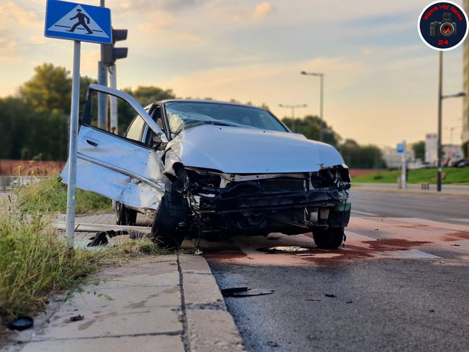 Chrysler roztrzaskał się na Okopowej