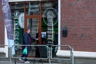 Michał Wójcik w bezcukrowej kawiarni