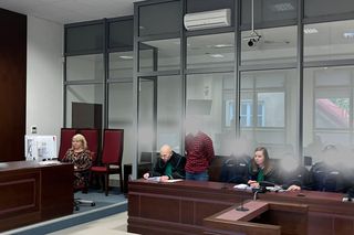 Najpierw ich pobili, a później spalili na stosie. Ruszył proces 