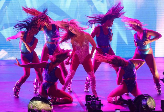 Jennifer Lopez krzyczała o Afflecku ze sceny! Wbiła mu szpilę