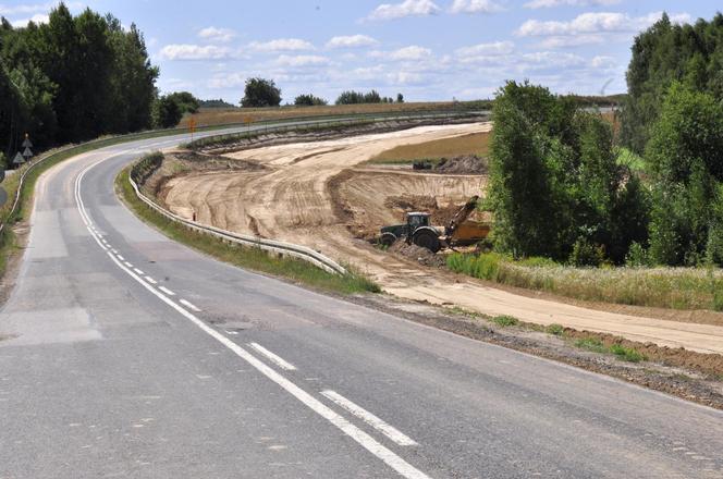 Trwa rozbudowa DK74 na odcinku  Gorajec-Szczebrzeszyn. Jaki jest postęp prac? [GALERIA]