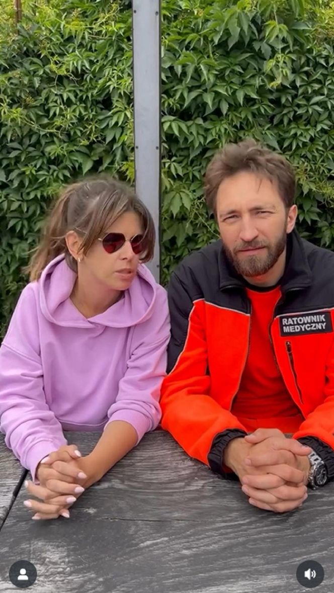 Na sygnale na planie. Piotrek (Dariusz Wieteska), Martyna (Monika Mazur)