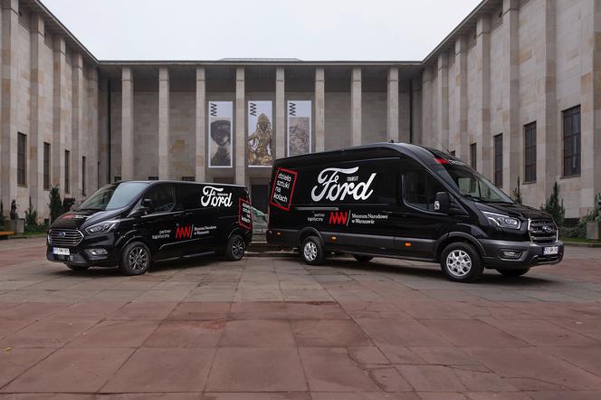Ford Transit i Ford Tourneo Custom we flocie Muzeum Narodowego w Warszawie