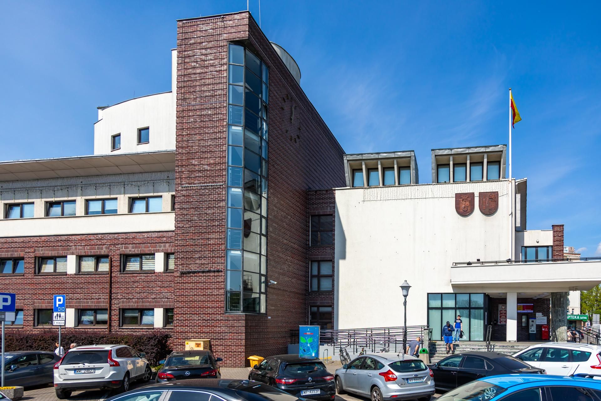 Ratusz dzielnicy Białołęka w Warszawie