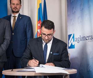 Szansa na większy rozwój turystyki w powiecie rzeszowskim: Aglomeracja Rzeszowska podpisała umowę z Euroregionem Karpackim