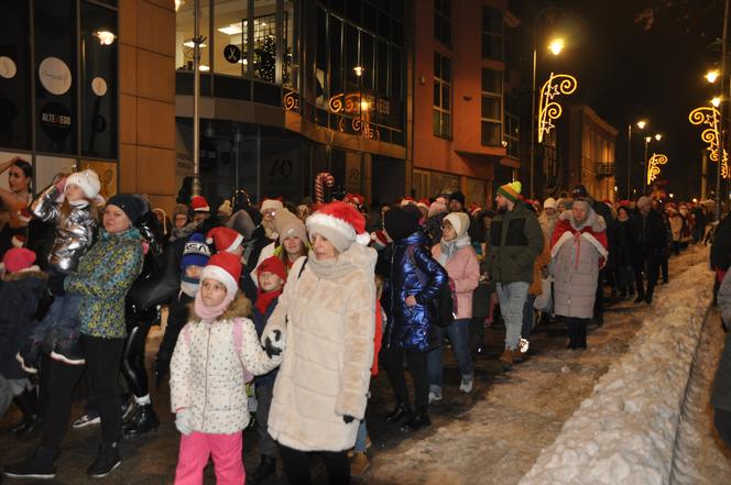 Parada Mikołajów i odpalenie choinki świątecznej w Kielcach