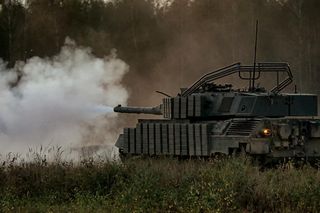 Ukraiński Leopard 1A5 na polowaniu. Przyczaił się na rosyjską piechotę