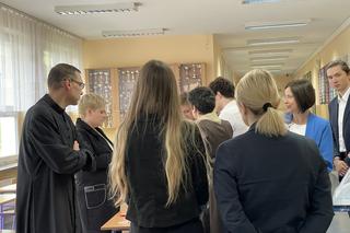 Matura 2023 z matematyki. Uczniowie z Krakowa rozpoczęli egzamin