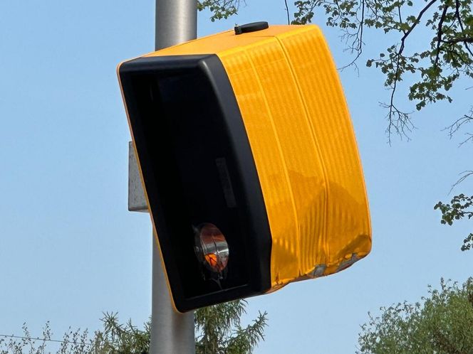 "Ulubiony" fotoradar warszawskich kierowców ponownie zniszczony. Działał 24 godziny