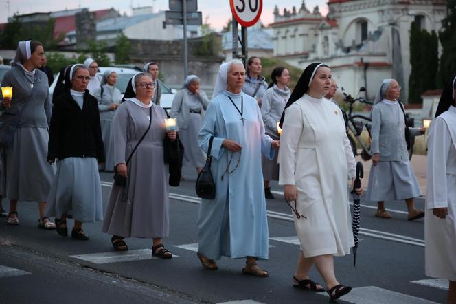 75 lat temu obraz Matki Boskiej w Lublinie zapłakał. Wierni uczcili rocznicę „Cudu lubelskiego” procesją różańcową