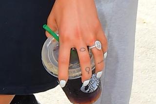 Ariana Grande - pierścionek zaręczynowy