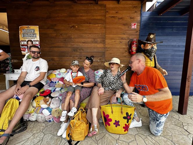 Pomarańczowa eskipa Eska Summer City bawi się z wami na Farmie Iluzji!