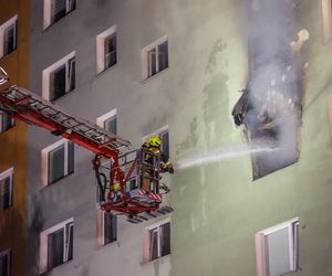 14-latka zginęła w pożarze bloku w Rzeszowie! Poszkodowanych zostało wiele osób [ZDJĘCIA, AKTUALIZACJA]