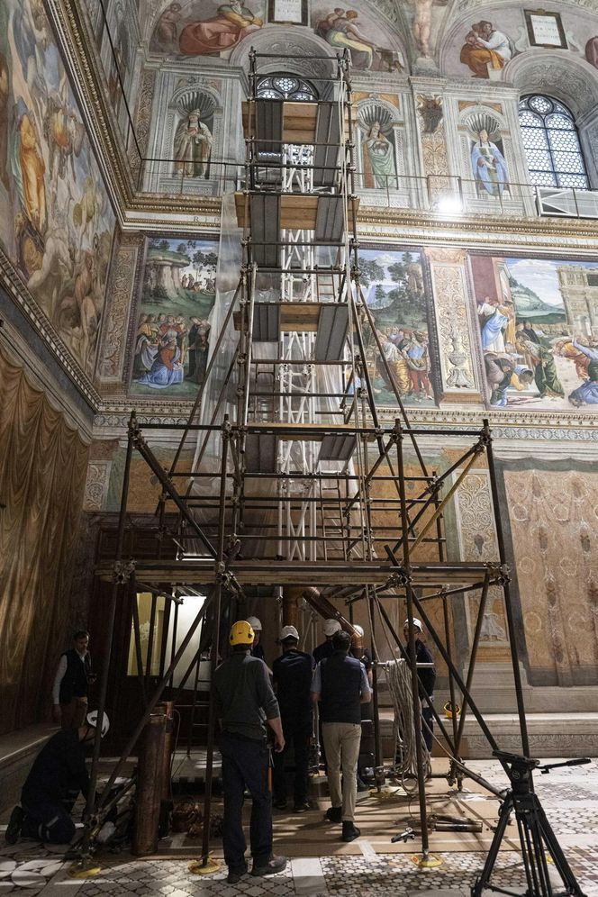 Przygotowania do konklawe 2025 w Kaplicy Sykstyńskiej