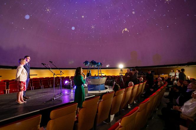 Nowy projektor w olsztyńskim planetarium. Teraz można zobaczyć jeszcze więcej! [ZDJĘCIA]