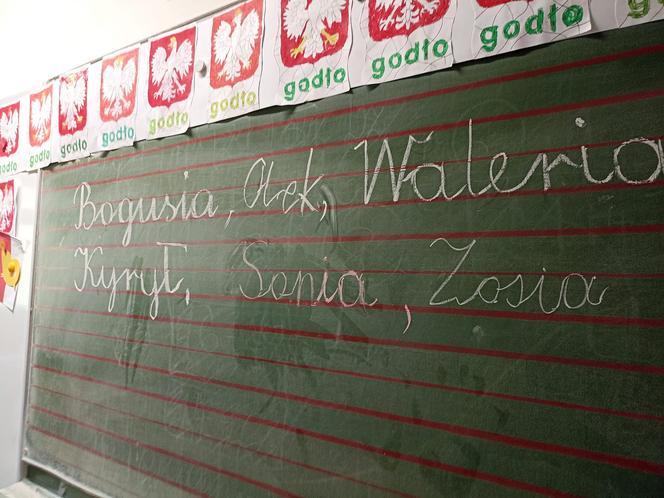 dzieci sie uczą