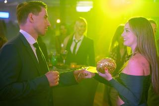 Barwy szczęścia odc. 2982: Oliwka (Wiktoria Gąsiewska), Tomasz Kępski (Jakub Sokołowski) 