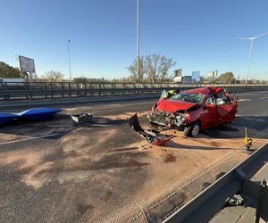 Tragiczny wypadek na S8 w Warszawie. Jedna osoba nie żyje, duże utrudnienia!