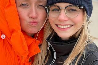 Anna Gzyra (Asia Sokalska z Barw szczęścia), Izabela Zwierzyńska (Iwona Pyrka) prywatnie są przyjaciółkami