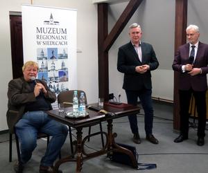 Pisarz Jacek Komuda gościł w Muzeum Regionalnym w Siedlcach [ZDJĘCIA]