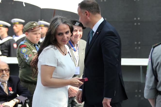 Prezydent odznaczył dziennikarke Super Expressu