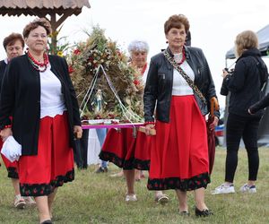 Korowód dożynkowy na dożynkach wojewódzkich 2025 w Świdniku