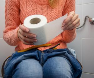 Liczysz, ile razy dziennie odwiedzasz WC? Urolożka radzi: zwróć uwagę na coś innego