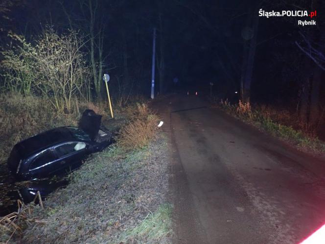 Rybnik: Jechała tak szybko, że wykąpała samochód w zalewie! [ZDJĘCIA]