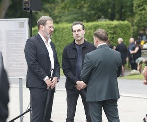 Pogrzeb Joanny Kołaczkowskiej. Tak pożegnali ją przyjaciele z kabaretu. Borek płakała jak uczennica