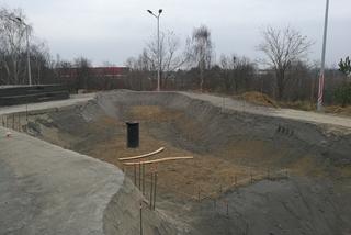 Prace przy budowie najnowocześniejszego skateparku w Szczecinie nie zwalniają tempa