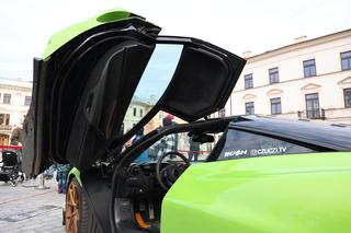 Sportowe auta w centrum Lublina. Ruszył nowy sezon charytatywnych przejazdów!