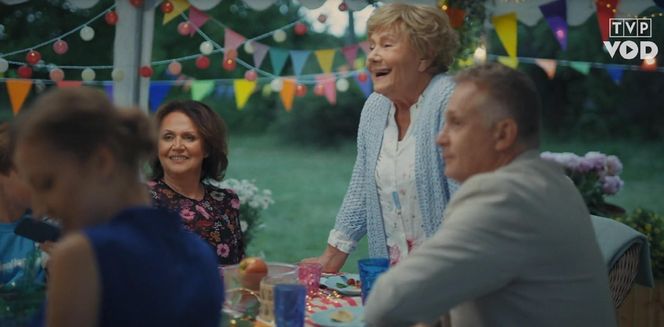 M jak miłość odcinek specjalny 25 lat serialu. Barbara (Teresa Lipowska), Marysia (Małgorzata Pieńkowska), Artur Rogowski (Robert Moskwa)