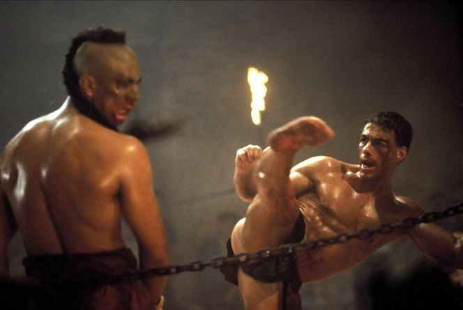 Lewandowski kopie jak Van Damme