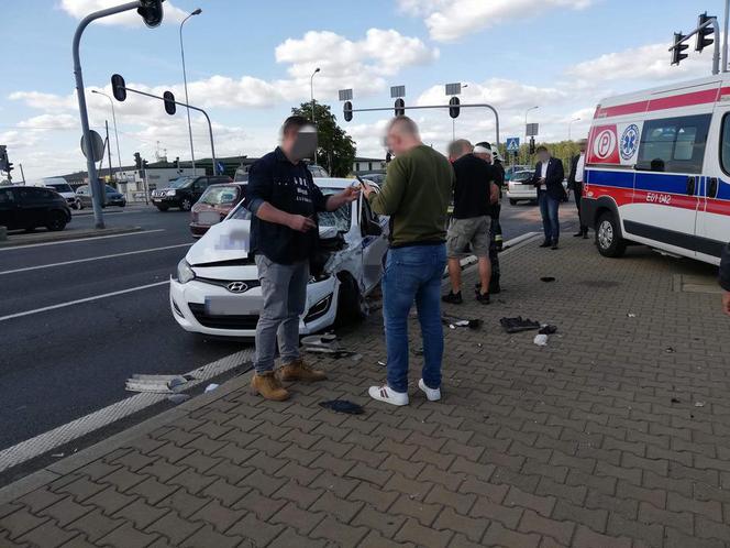 Kierowca Szydło rozbił drugie rządowe auto