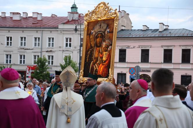 75 lat temu obraz Matki Boskiej w Lublinie zapłakał. Wierni uczcili rocznicę „Cudu lubelskiego” procesją różańcową