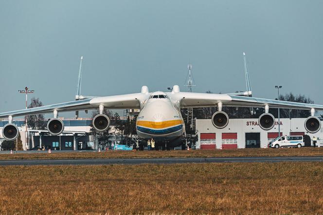 Samolot transportowy An-225 Mrija