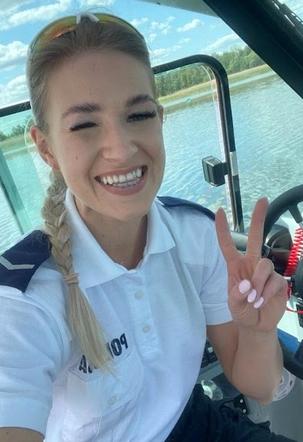 Na Mazurach jak w "Słonecznym patrolu". Policjantka Pamela uratowała tonące dzieci