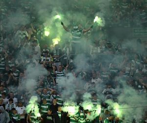 Derby Trójmiasta. Tak bawili się kibice na meczu Lechia Gdańsk - Arka Gdynia [ZDJĘCIA]