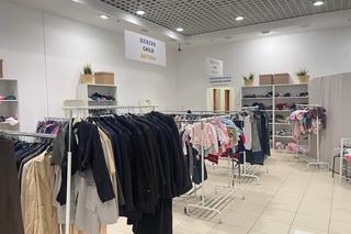 Butik Pełen Dobra w Porcie Łódź. Ubrania za darmo dla najbardziej potrzebujących